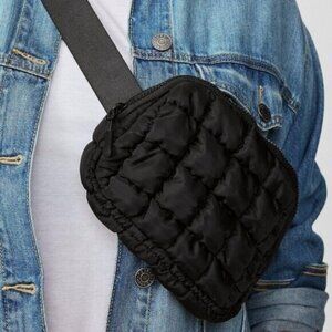 NWT Torrid Quilted Belt Bag Black Size 1/2 (plus)